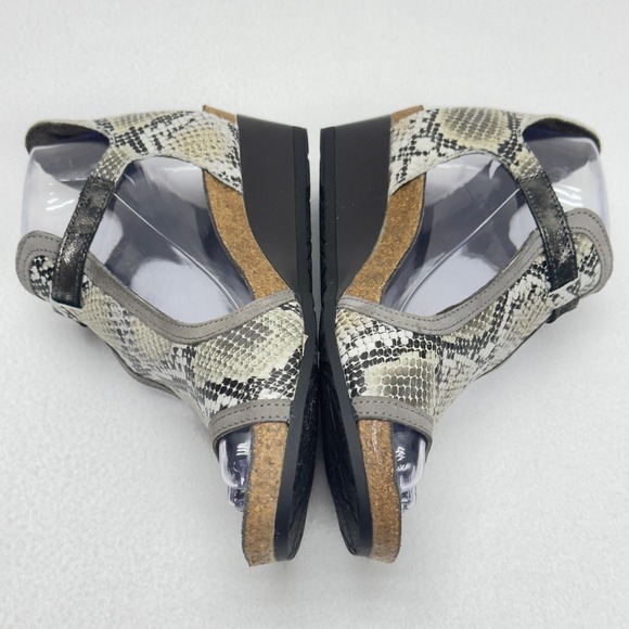 Naot‎ Fiona Snakeskin Wedge Sandals Adjustable Buckle Cork Footbed Size 36/5.5 - Picture 5 of 9